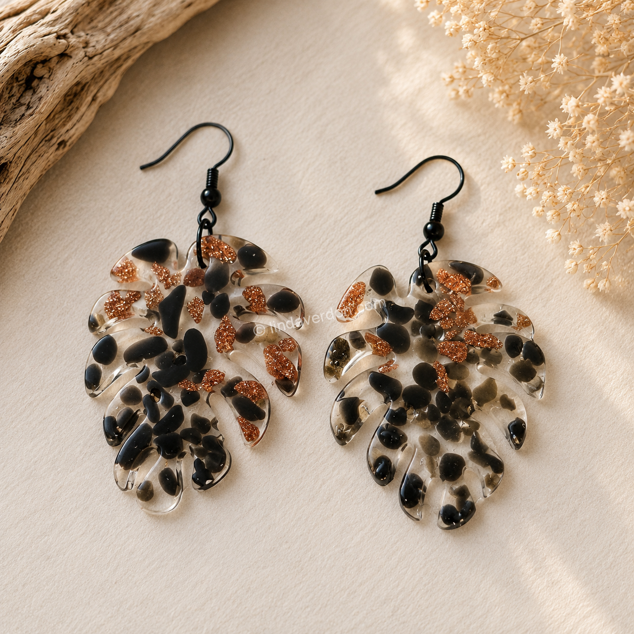 Boucles d’Oreilles Feuille Goldstone & Obsidienne Noire ✨