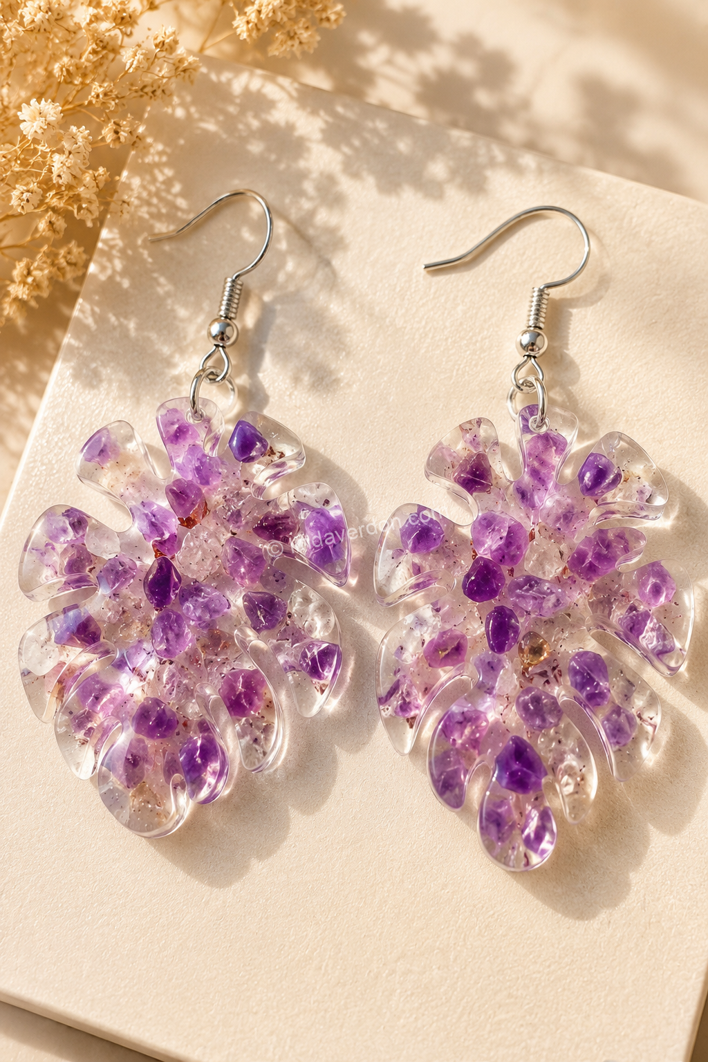 ✨ Boucles d’Oreilles Fleur Améthyste – Création artisanale avec pierres naturelles ✨