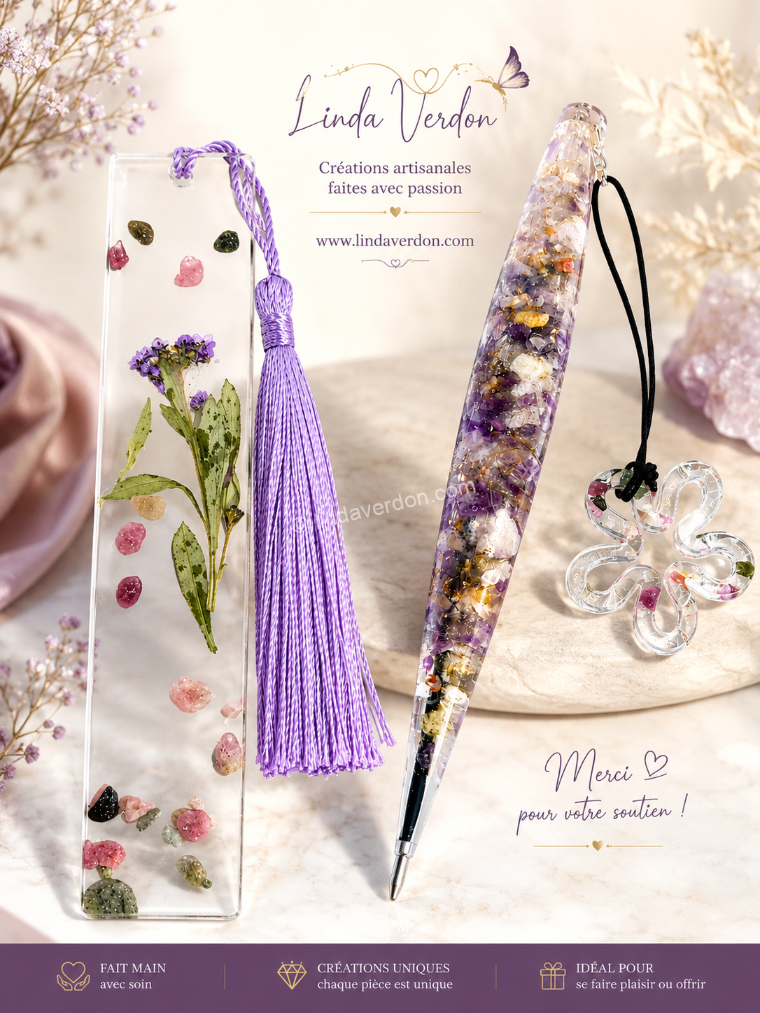 Coffret artisanal avec marque-page en améthyste et fleurs naturelles, accompagné d'un stylo garni d'améthyste. Création unique réalisée à la main.