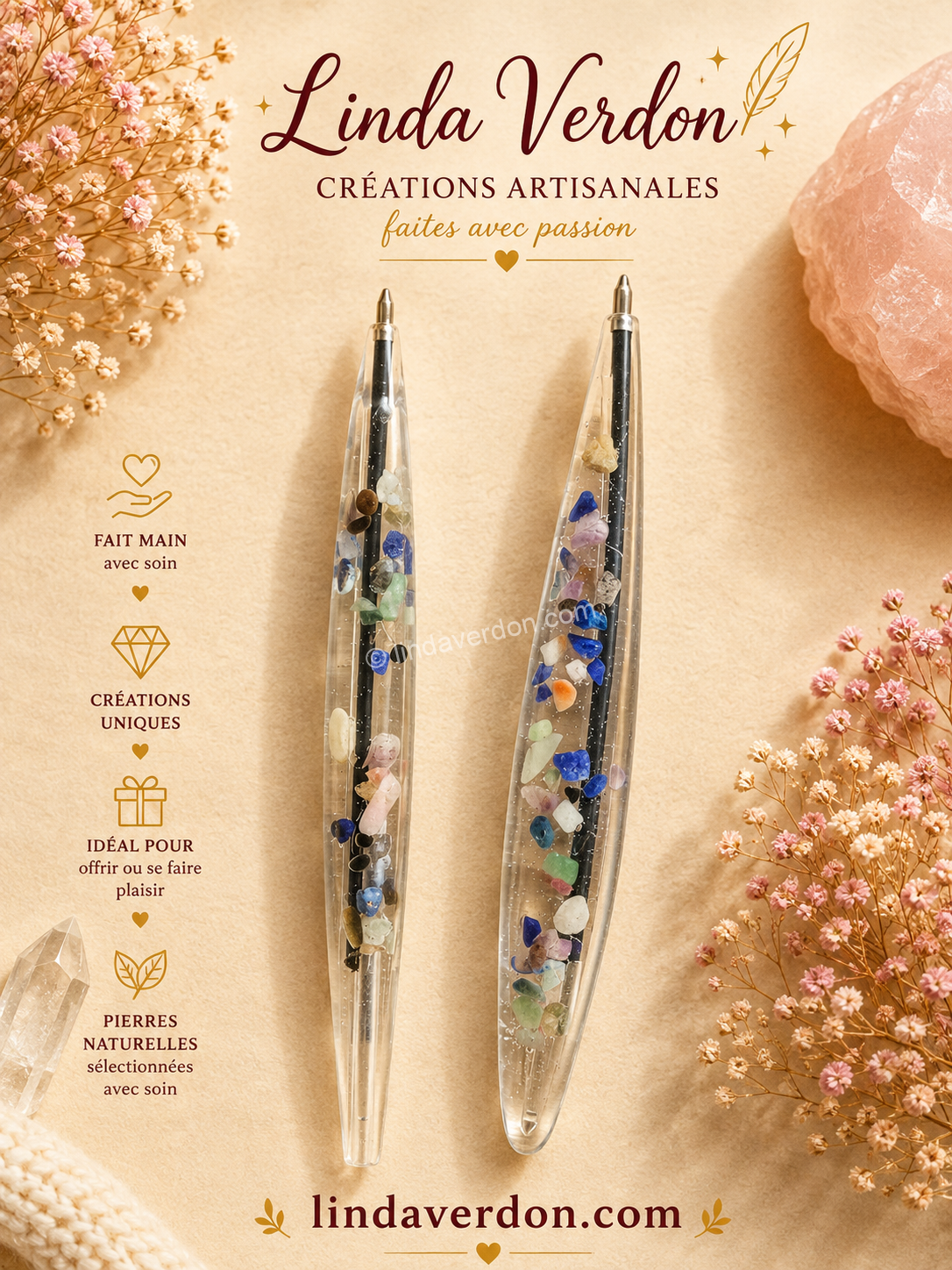 Stylo artisanal transparent avec véritables pierres naturelles : lapis-lazuli, améthyste et cornaline. Création unique réalisée à la main, vendue à l'unité.
