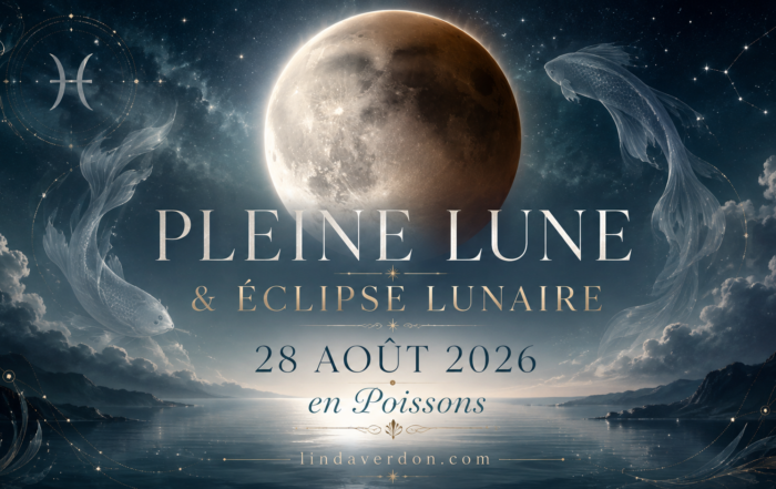 Le 28 août 2026, une puissante Pleine Lune à 4°54 des Poissons s’accompagne d’une éclipse lunaire partielle. Face au Soleil en Vierge et en forte tension avec Uranus en Gémeaux, cette lunaison peut mettre en lumière ce qui ne peut plus être ignoré. Entre intuition et réalité, contrôle et lâcher-prise, passé et changement, cette éclipse invite à reconnaître ce qui arrive à son terme afin de libérer l’espace nécessaire à la suite.