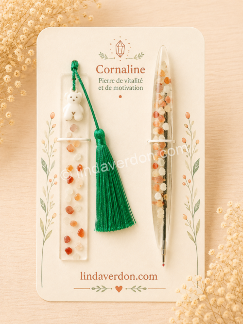 Coffret artisanal avec marque-page et stylo en cornaline. Une création unique réalisée à la main par Linda Verdon.