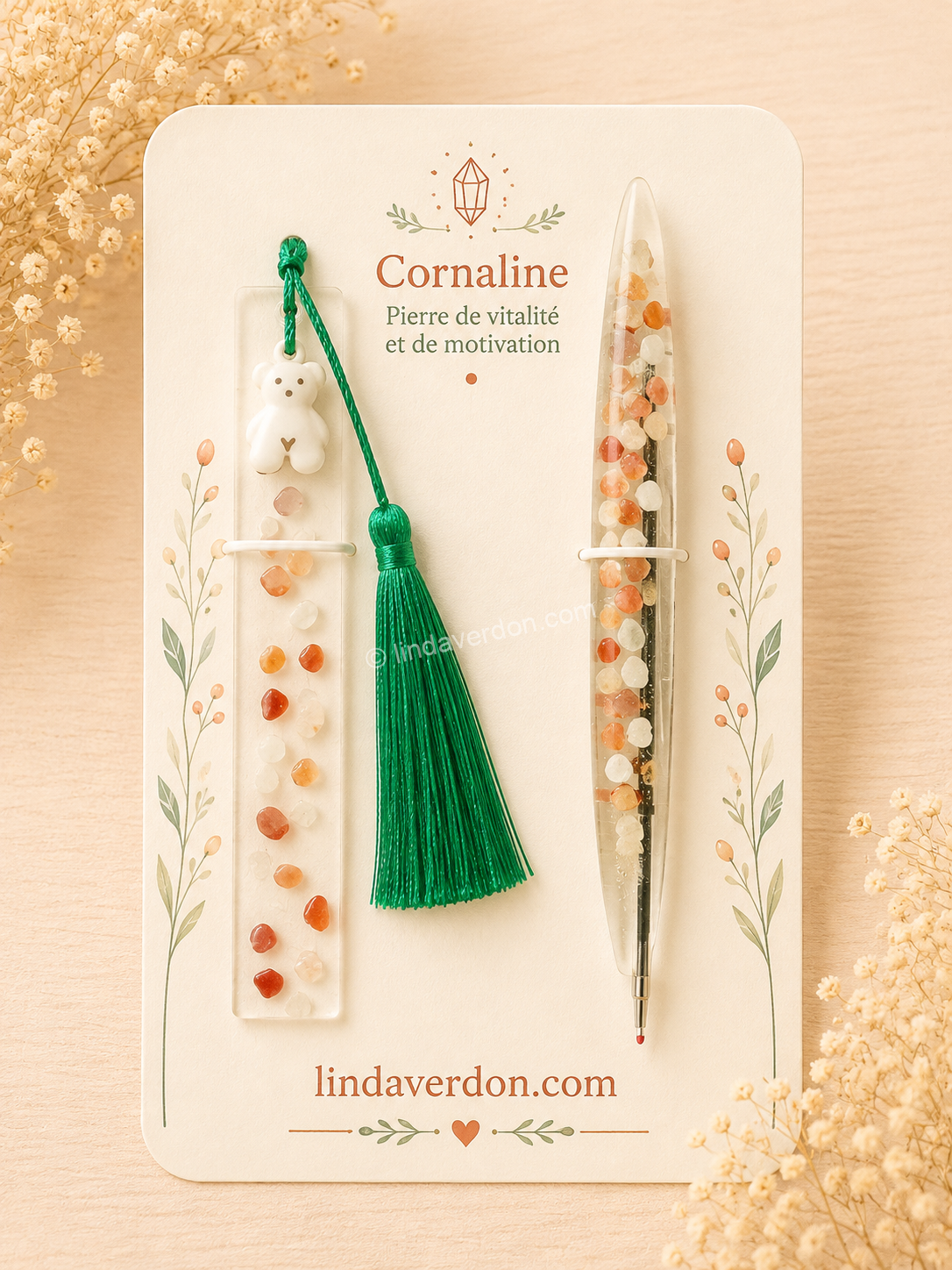 Coffret artisanal avec marque-page et stylo en cornaline. Une création unique réalisée à la main par Linda Verdon.